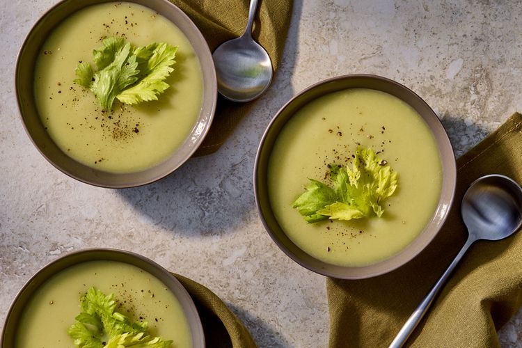 How to Make Creamy Celery Soup